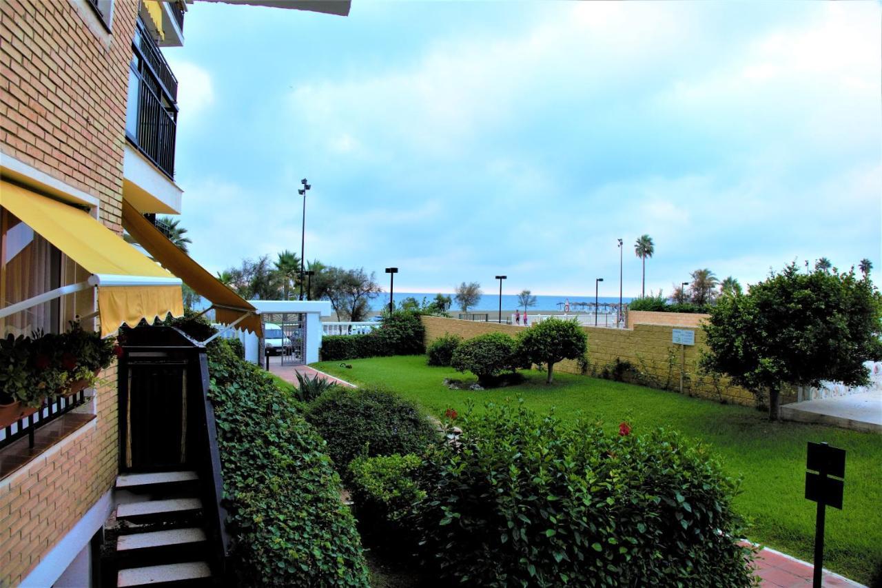 Fuengirola Playa Beachfront Exterior photo